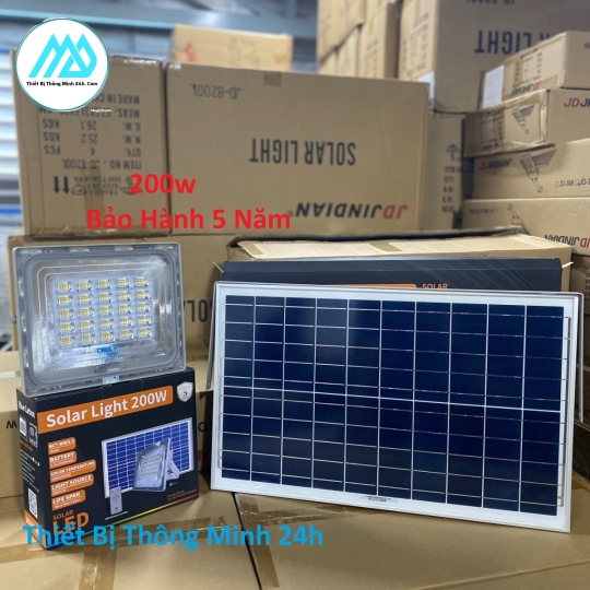 Đèn pha năng lượng mặt trời 200W Blue Carbon MD-FLRP2.0