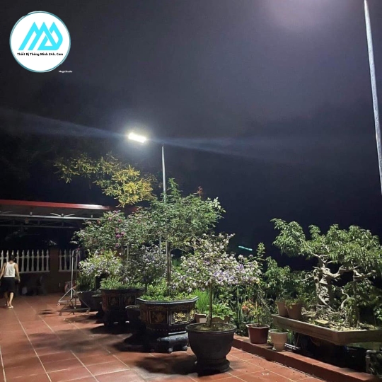 Đèn Năng Lượng Mặt Trời 800W JD-5100 - Hiệu Tiết Cao, Tiện Lợi Cho Chiếu Sáng Đa Dạng