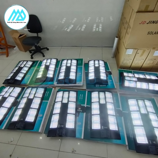 Đèn Năng Lượng Mặt Trời 800W JD-5100 - Hiệu Tiết Cao, Tiện Lợi Cho Chiếu Sáng Đa Dạng
