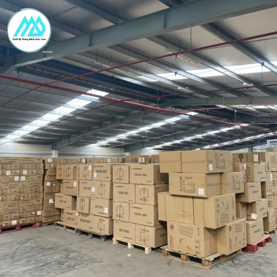 Đèn đường năng lượng mặt trời 120W nhập khẩu  Blue Carbon ( Mỹ ) 